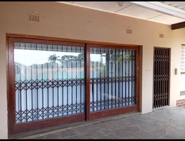 5 BEDROOM HOUSE FOR SALE IN SCOTTBURGH SOUTH